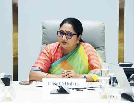 Delhi CM Rekha Gupta orders new transparent system for traffic challan settlement