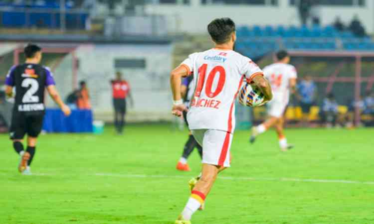 ISL 2025-26: Sanchez penalty rescues point for dominant Blues in seesaw battle against Odisha