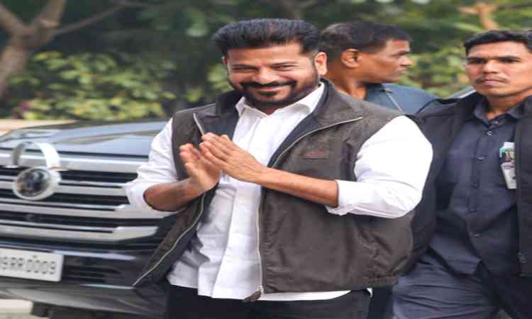 Telangana CM asks police not to inconvenience public for his convoy