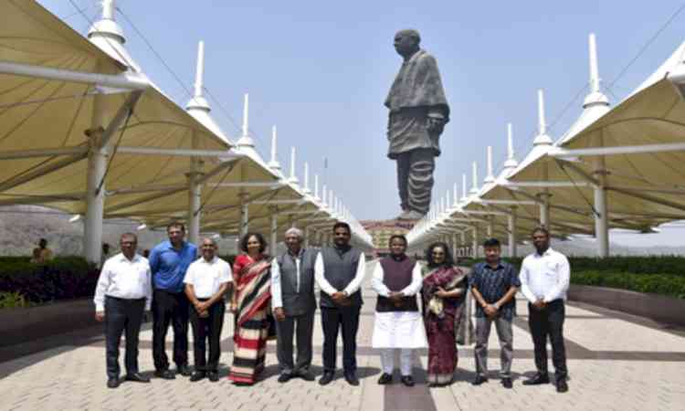 Gujarat: Odisha CM visits Statue of Unity, pays floral tribute to Sardar Patel