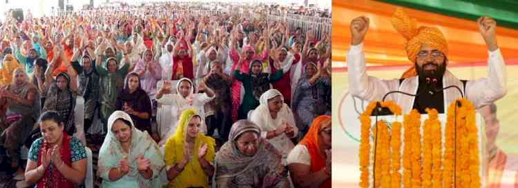 सांपला में जन आशीर्वाद सभाः सीएम नायब सैनी ने भाजपा के चेयरमैन प्रत्याशी सहित सभी 14 पार्षदों को जिताने की अपील की