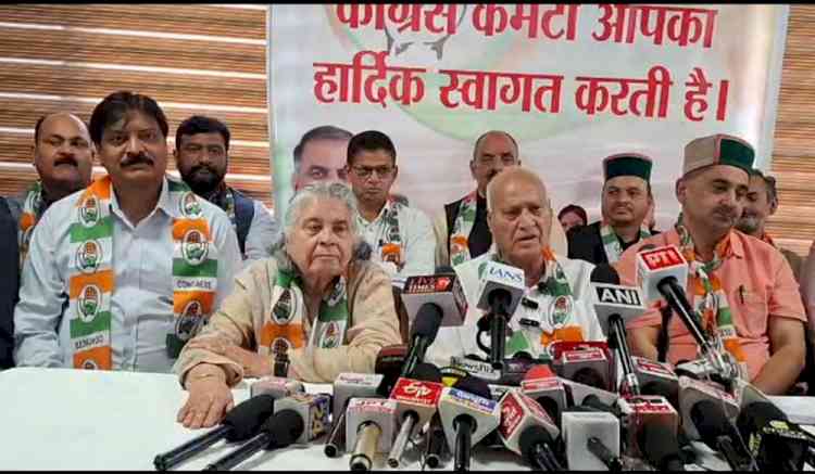 Chander Kumar, Viplove Thakur Launch Sharp Attack on Sudhir Sharma Over Smart City Projects
