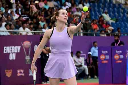 Italian Open: Svitolina ousts Baptiste, lucky loser Bartunkova stuns Keys to enter last 16