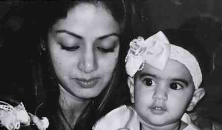 Khushi Kapoor remembers mom Sridevi with some unseen pics with the legend