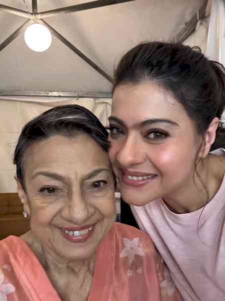 Bollywood beauties Kajol, Sara & Rakul wish the incredible women in their lives on Mother's Day