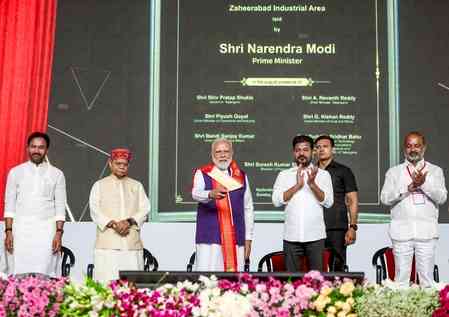 PM Modi unveils major projects for T'gana in economic package worth Rs 9,400cr