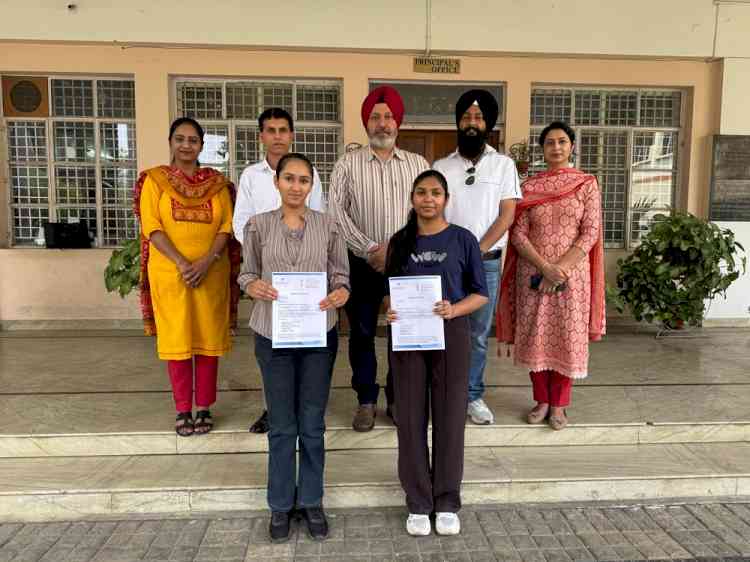Proud Moment for Lyallpur Khalsa College as IT Students Bag Jobs in Renowned IT & Multimedia Company