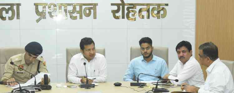 जिला में नशाखोरी के विरुद्ध जीरो टॉलरेंस नीति लागूः डीसी सचिन गुप्ता