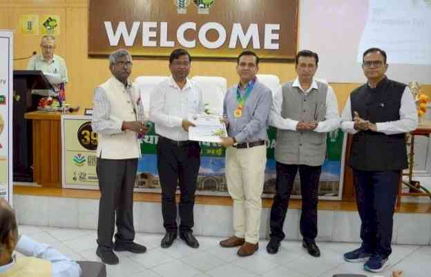 UHF Nauni’s AICRP on Agroforestry Receives National Award for Excellence in Extension Activities