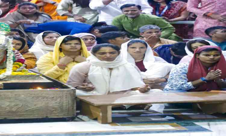 Indian women's team players seek blessings at Mahakal temple ahead of T20 World Cup 2026