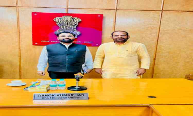 BJP ex-MP Ramesh Bidhuri attends Delhi CEO meet, offers workers’ support for SIR