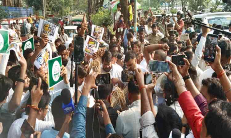 Tension in Patna as police halt RJD student wing's protest march on NEET issue