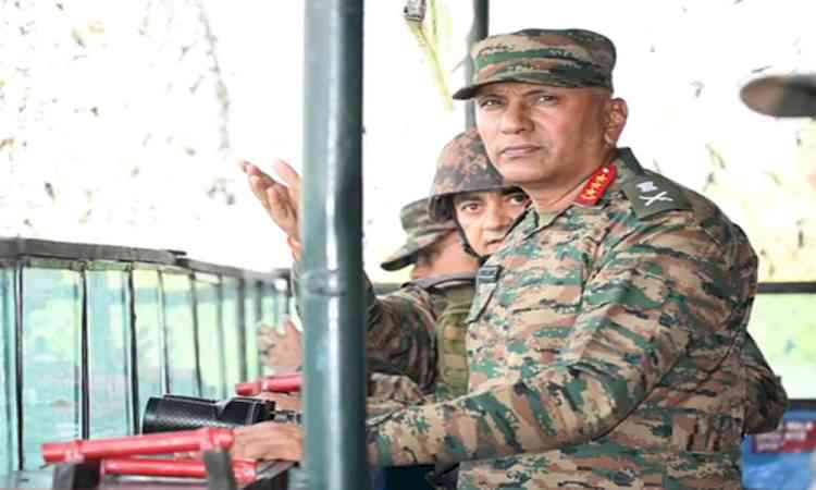 Army's Northern Command chief reviews LoC security situation in Rajouri