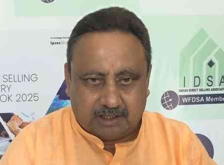 Vande Mataram in Bengal madrasas: BJP's Praveen Khandelwal hails move, Muslim leader Barelvi says should be decided by people 