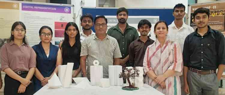 डीएलसी सुपवाः ज्यूरी सदस्यों ने सराहा फैकल्टी ऑफ डिजाइन के छात्रों की मेहनत व रचनात्मकता को