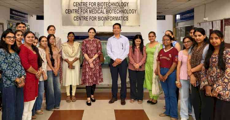 सीएमबीटी में आधुनिक त्वचा रोग विज्ञान पर विशेष व्याख्यान आयोजित