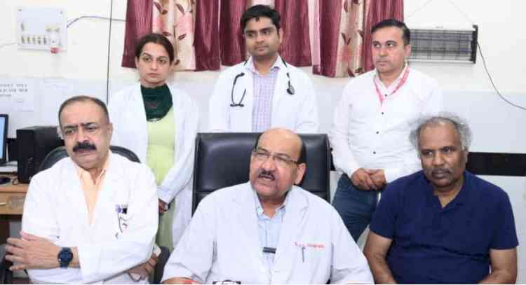 Organ Donation by a 14-Year-Old Brain-Dead Child Brings Light into the Lives of Six People 