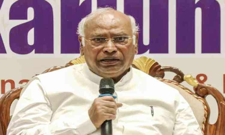 Kharge criticises petrol, diesel price surge; calls it 'fuel loot' amid fourth hike in two weeks