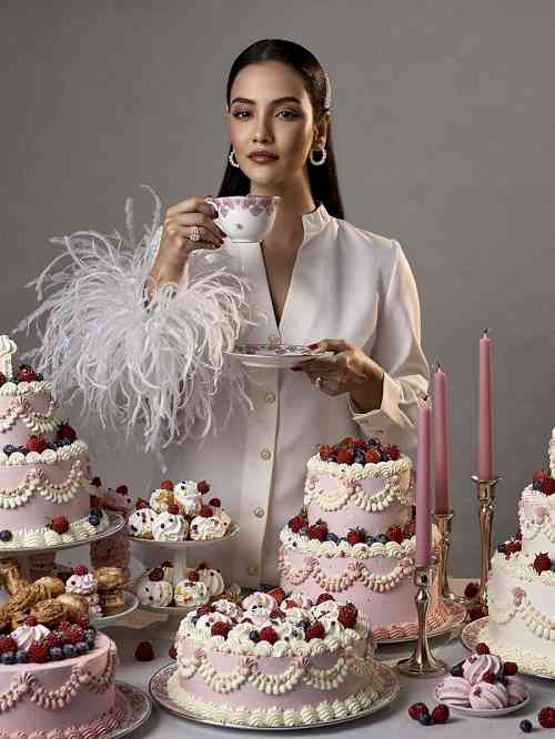 Tia Bajpai Flies Straight to Lucknow from London 