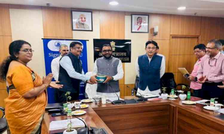 AYUSHEXCIL, Spices Board sign pact to boost Ayush exports