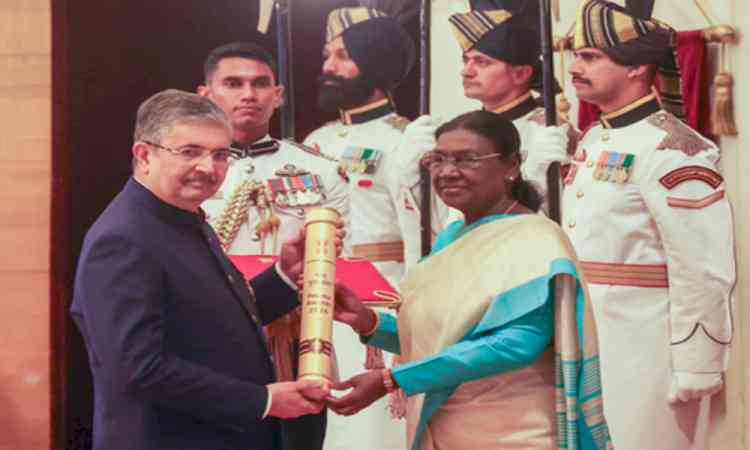 President Murmu honours Dharmendra, Harmanpreet Kaur, Uday Kotak with Padma Awards