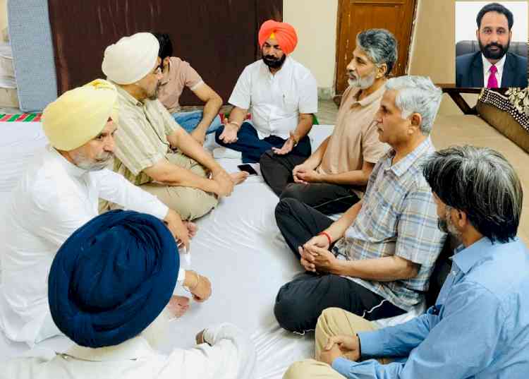 Grewal expresses profound grief over sudden demise of renowned educationist Dr. Chander Bhanot