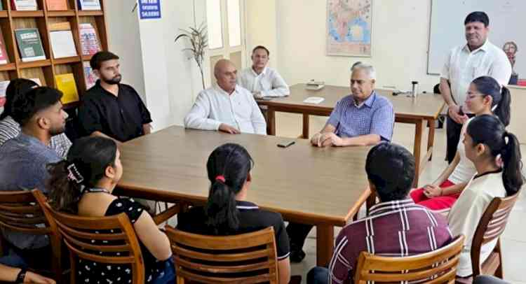 Vice-Chancellor Prof. Milap Punia Visits MDU-CPAS to Review Academic and Administrative Arrangements