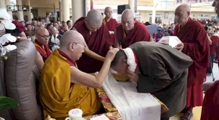 Sikyong Penpa Tsering Reaffirms Middle Way Policy at Swearing-in Ceremony in Dharamshala