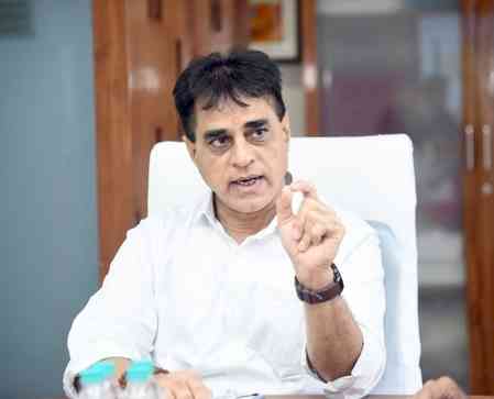 Gujarat quarantines four over suspected Ebola exposure, samples sent for testing