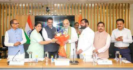 Maha CM seeks loan restructuring, MSP hike for sugar industry​