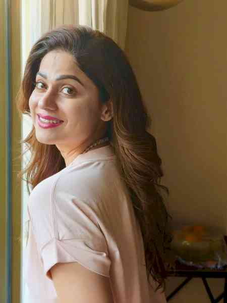 Shamita Shetty hits back at troll questioning her single status: Aapne Shaadi Karke Kya Ukhaad Liya