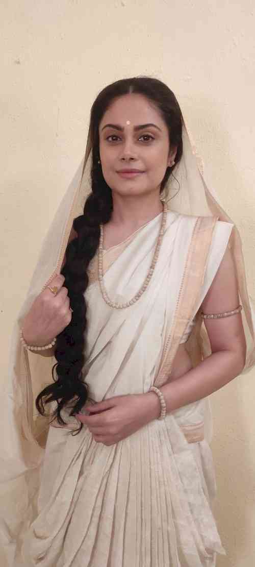 “I read a few books and each of them gave me a different insight into Kunti’s personality and journey” says Toral Rasputra on her preparation for Sony SAB’s Hastinapur Ke Veer