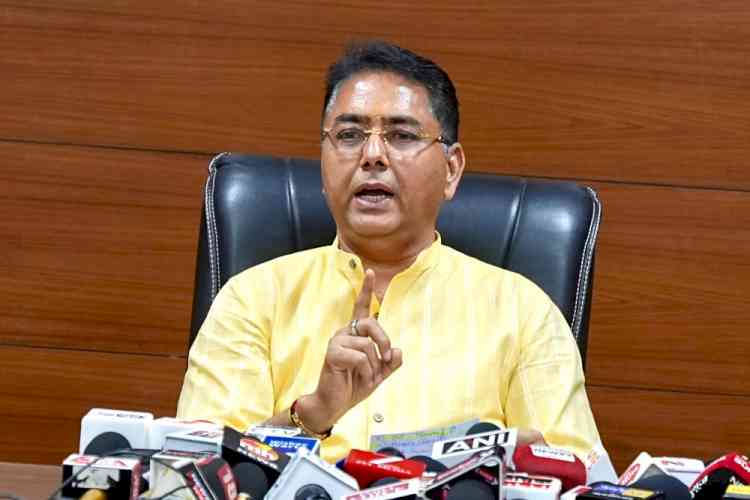 Aman Arora Hits Back Strongly at Ravneet Bittu’s Remarks