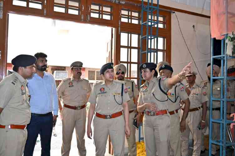 SSP Dr. Darpan Ahluwalia, SDM Swati Tiwana Inspect Counting Centres Ahead of Municipal Poll Results
