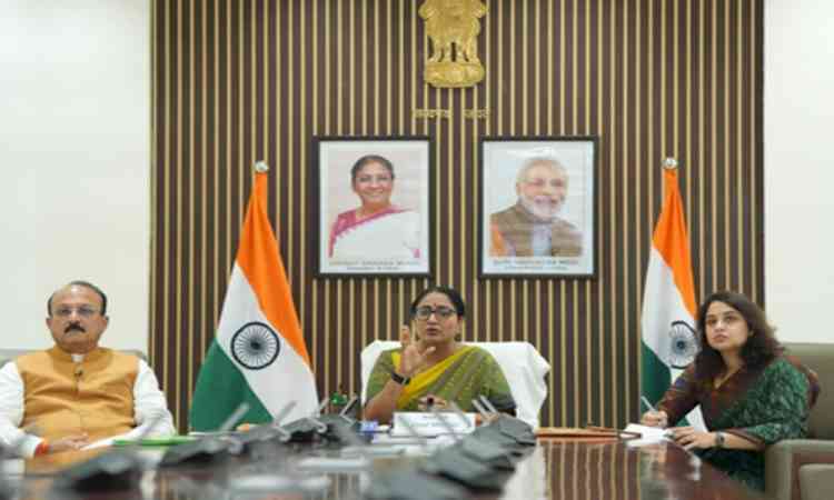 Delhi CM Rekha Gupta discusses students' menstrual hygiene with school principals