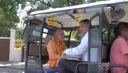 UP Minister takes e-rickshaw to office following PM Modi’s push to save fuel 