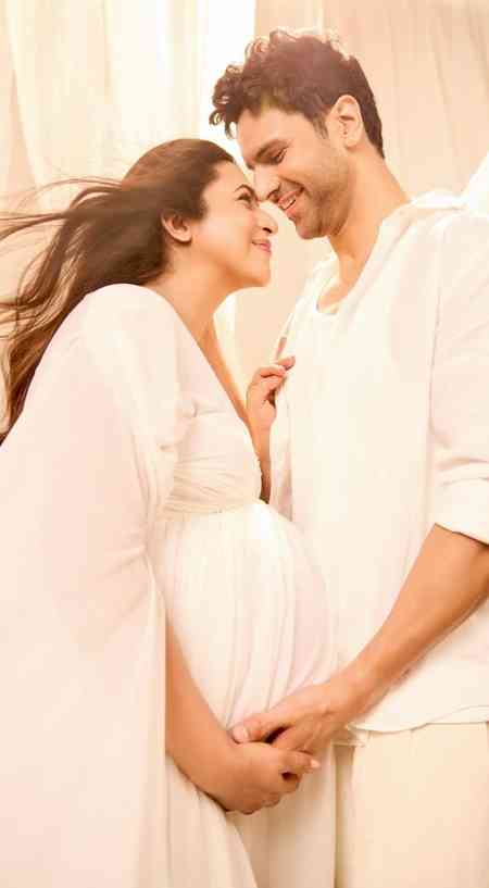 Divyanka Tripathi, Vivek Dahiya return home with new born twins