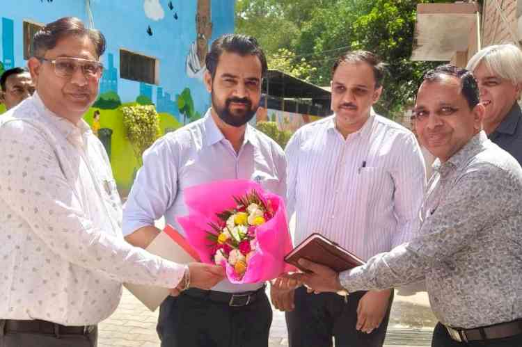 आईएएस नरेन्द्र कुमार ने संभाला नगर निगम, रोहतक के आयुक्त का कार्यभार