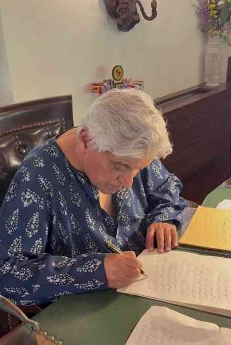 Javed Akhtar seen writing in Urdu as Shabana Azmi shares glimpse of his study