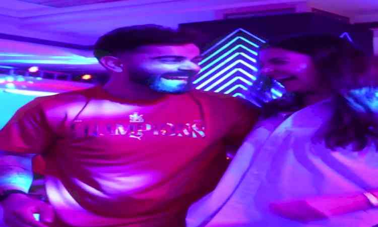 RCB shares Virat Kohli's ‘masterclass on the dance floor’, thanks Anushka Sharma for being ‘their Day 1’