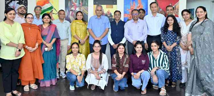 पढ़ाने के साथ भविष्य गढ़ने वाले मार्गदर्शक भी बनें शिक्षकः कुलपति प्रो. मिलाप पूनियाँ