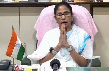 Mamata Banerjee vows to oust BJP from Bengal