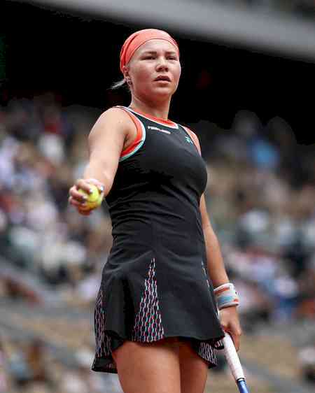 French Open: Diana Shnaider scripts epic comeback to stun No.1 seed Sabalenka; storms into maiden semis