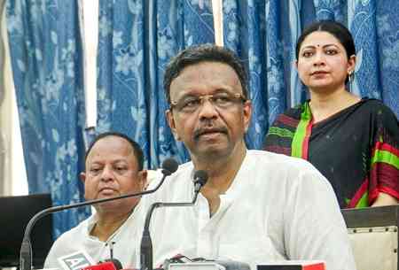 Trinamool MLA Firhad Hakim resigns as Kolkata Mayor after attending meet of CM Suvendu Adhikari