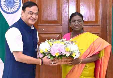 Assam CM briefs President Murmu on state’s growth