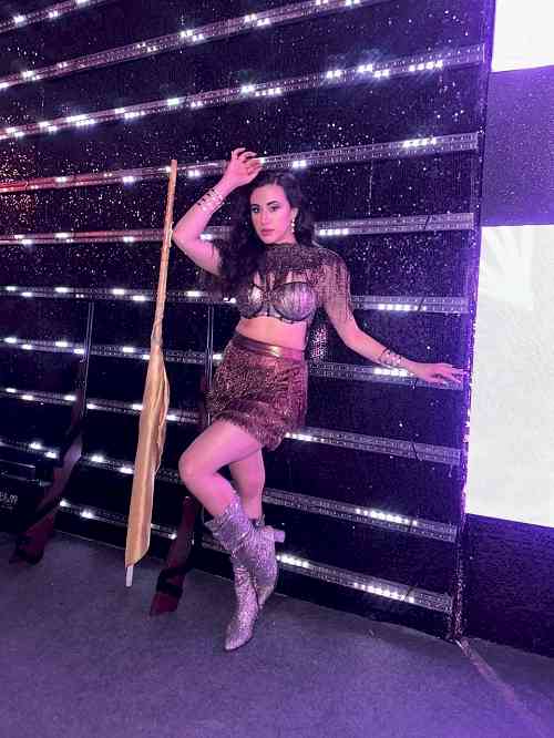 From Outsider to Bollywood’s New Sensation: Revati Mahurkar’s Meteoric Rise Turns Heads 