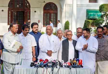 Bumpy ride for INDIA bloc: DMK to skip meet, JMM and CPI-M miffed with Cong conduct (Lead)