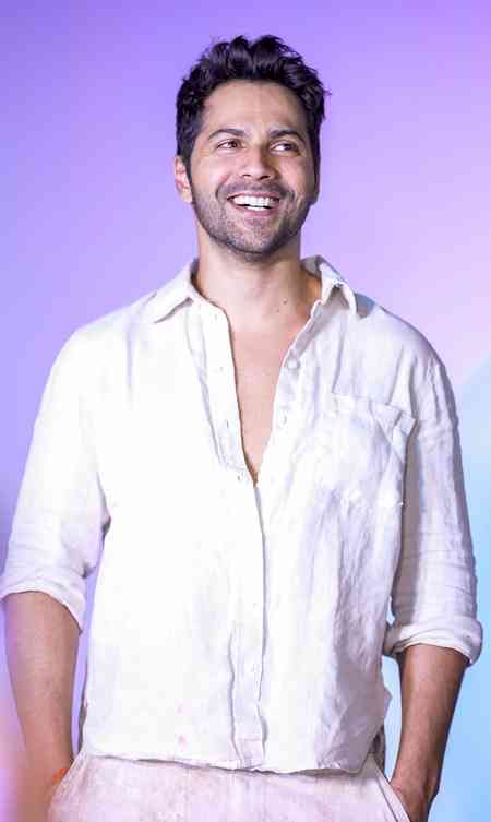 Varun reveals how father David Dhawan roasted him for his smile