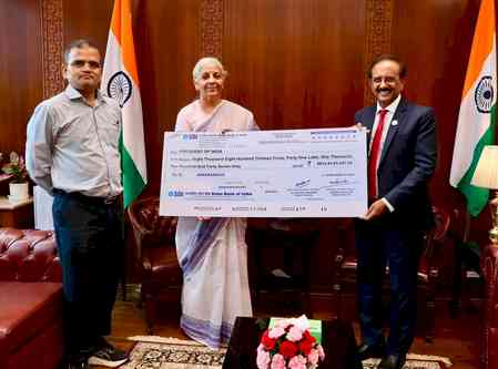 SBI presents Rs 8,813 crore dividend cheque to centre for FY26