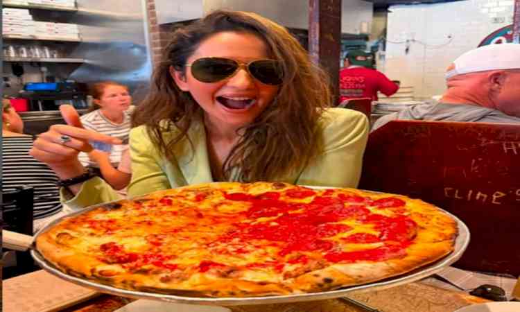 Rakul Preet Singh enjoys New York food crawl with hubby Jackky Bhagnani